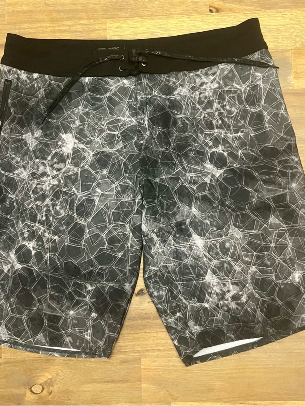 Pelagic Hydro Lite Pro Hex Board Shorts Men’s Size 38 Swimwear Black Quick Dry
